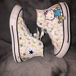 Girls Converse High Tops